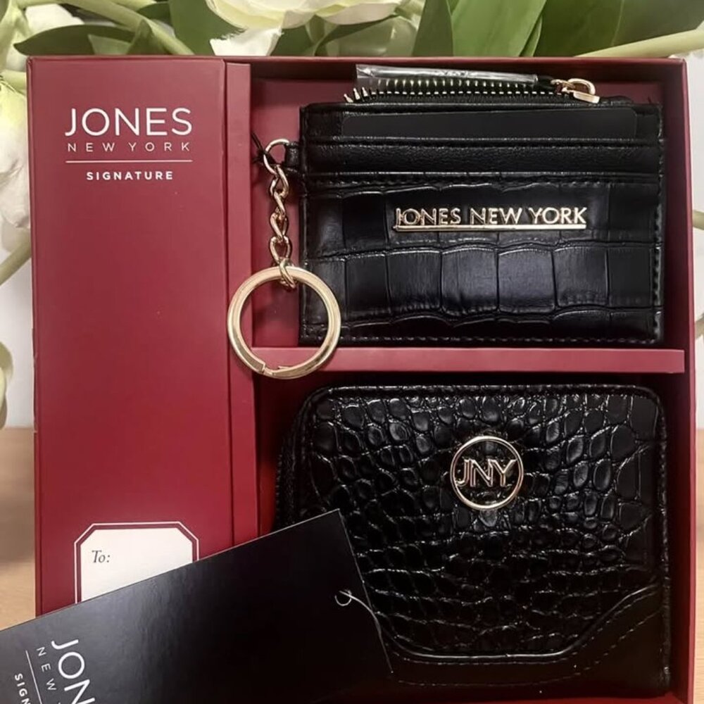Jones New York Signature Wallet And Keychain Card Holder Set. Brand New